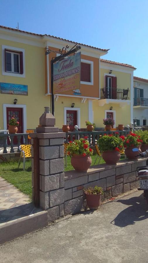 Apartment Toula Petra  Exterior photo